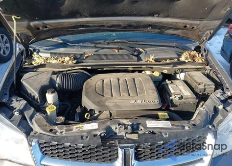 2018 Dodge Grand Caravan Sxt z USA, uszkodzony, nr VIN 2C4RDGCG9JR204994